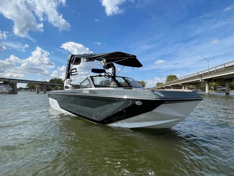 Slide: The Image of Nautique GS24 2025 - 10