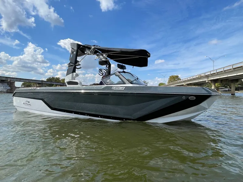 Slide: The Image of Nautique GS24 2025 - 11