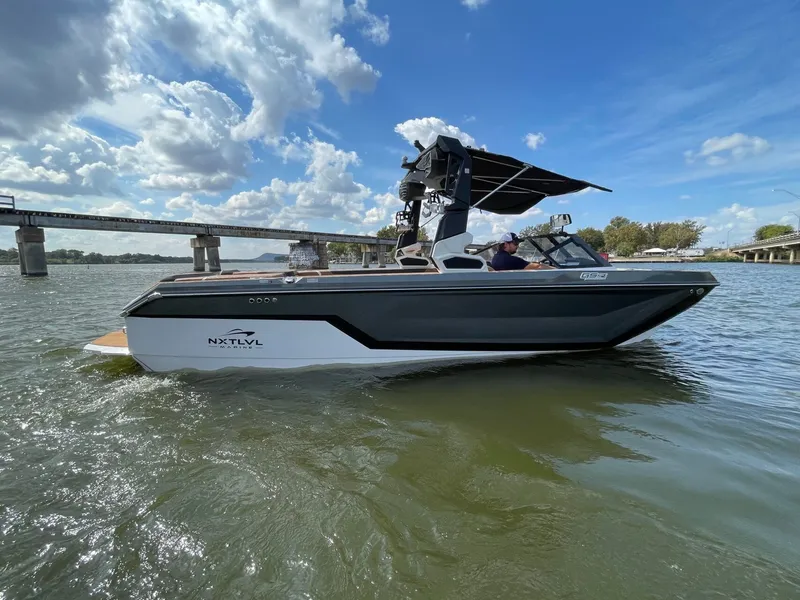 Slide: The Image of Nautique GS24 2025 - 13