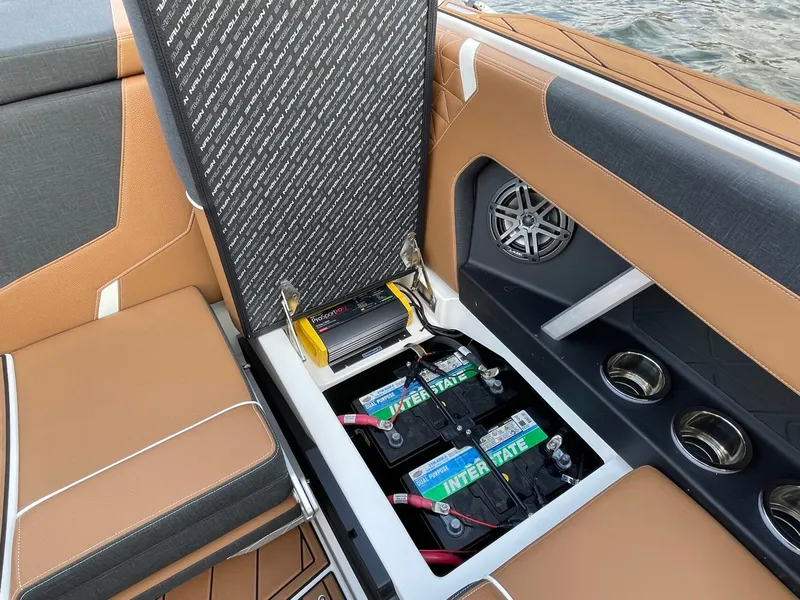 Slide: The Image of Nautique GS24 2025 - 27