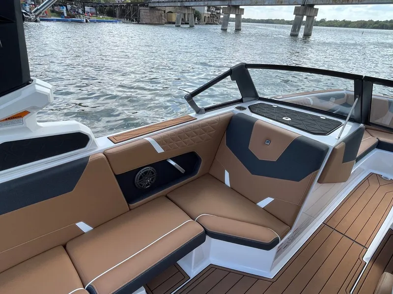 Slide: The Image of Nautique GS24 2025 - 31