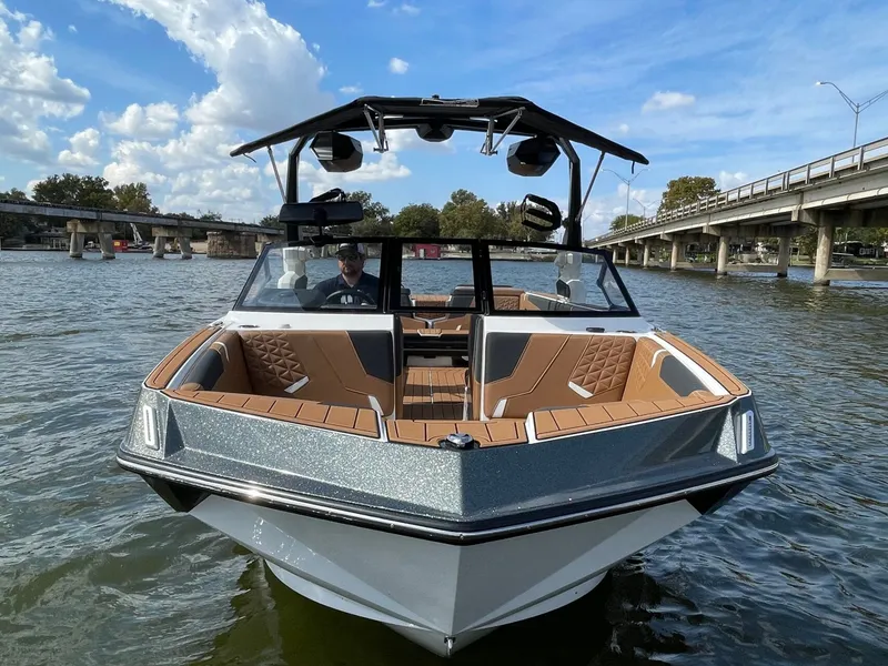 Slide: The Image of Nautique GS24 2025 - 7