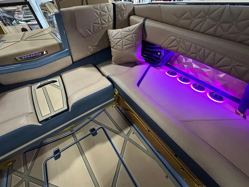 Slide: The Image of Nautique Paragon G25 2025 - 12