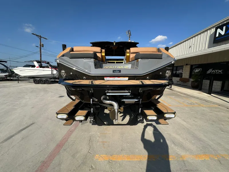 Slide: The Image of Nautique Paragon G25 2025 - 3