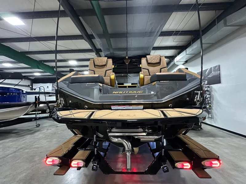 Slide: The Image of Nautique Paragon G25 2025 - 56