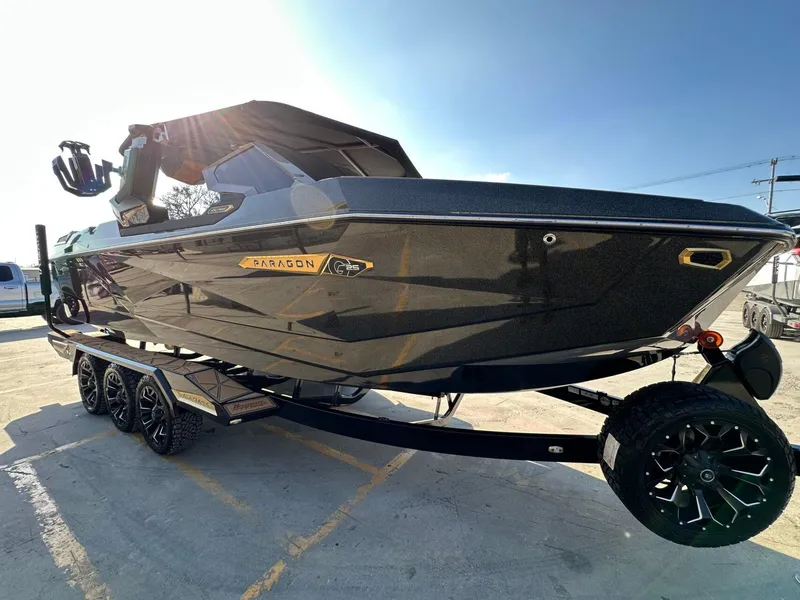 Slide: The Image of Nautique Paragon G25 2025 - 6