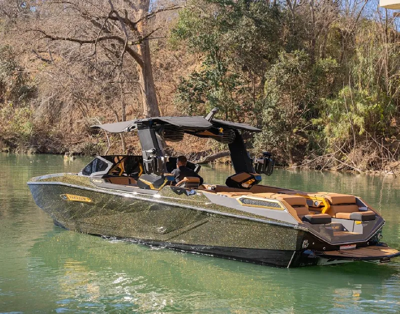 Slide: The Image of Nautique Paragon G25 2025 - 63