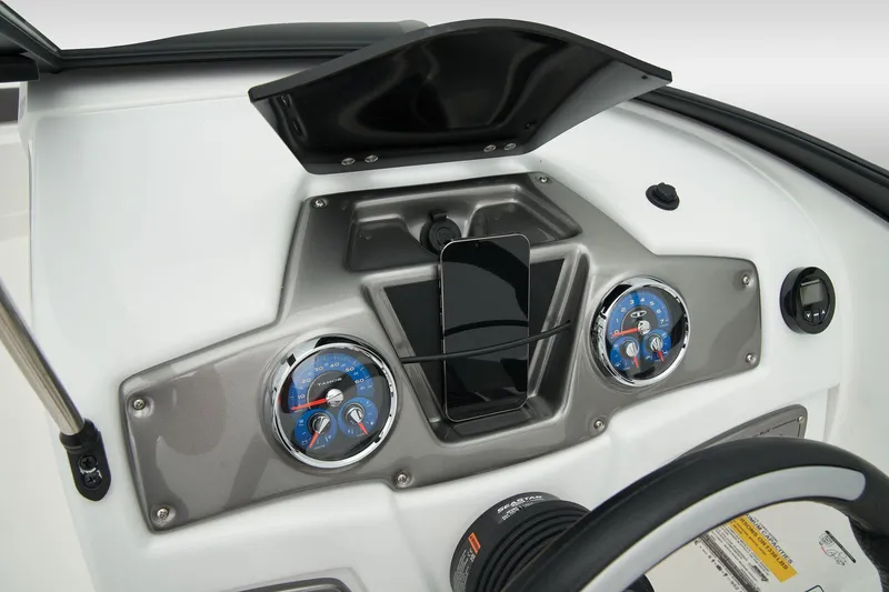 Slide: The Image of Tahoe 200 S 2025 - 53