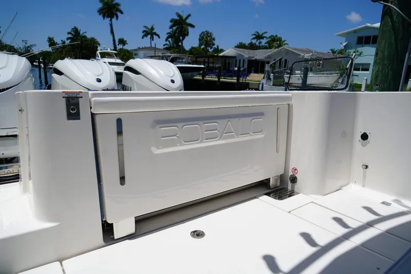 Slide: The Image of 2024 Robalo R360 boat deck with sleek design and modern features. - 37