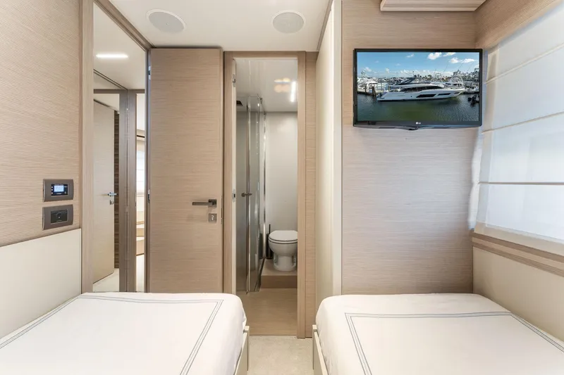 Slide: The Image of Ferretti Yachts 670 2020 - 52
