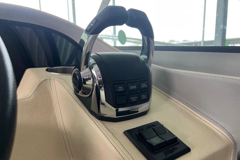 Slide: The Image of Regal 33 Express 2019 - 58