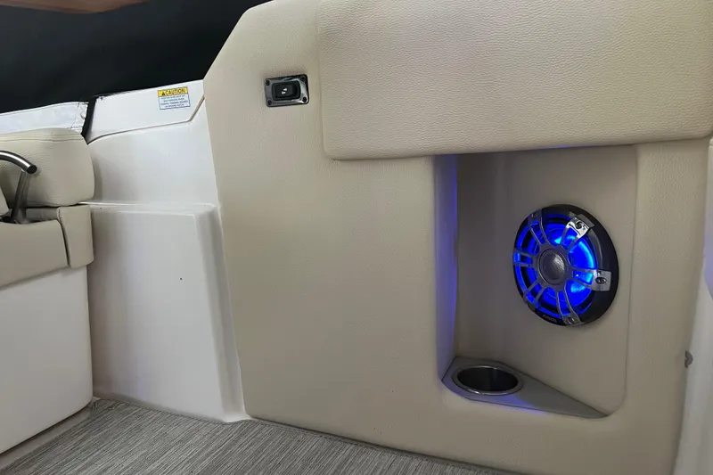 Slide: The Image of Regal 33 Express 2019 - 62