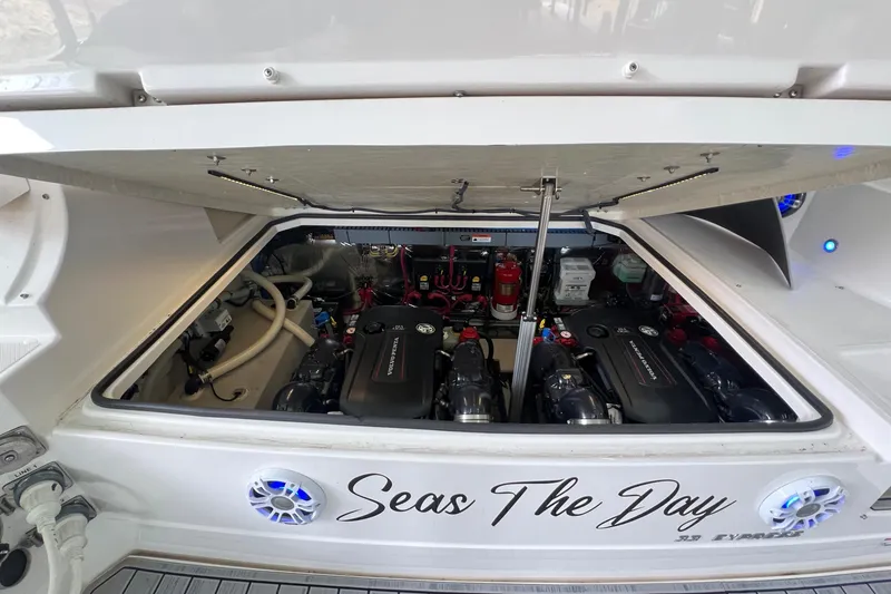 Slide: The Image of Regal 33 Express 2019 - 64