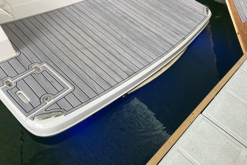 Slide: The Image of Underwater lights - 72