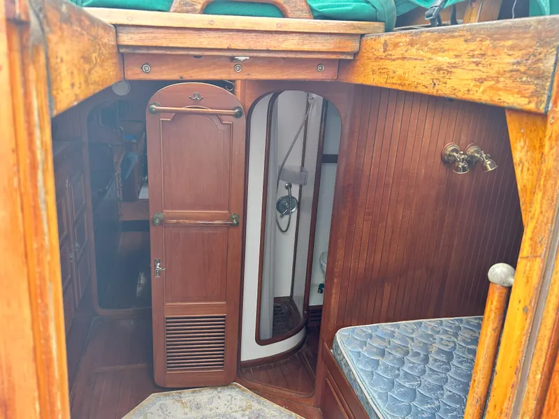 Slide: The Image of Passport 51 1987 - 62