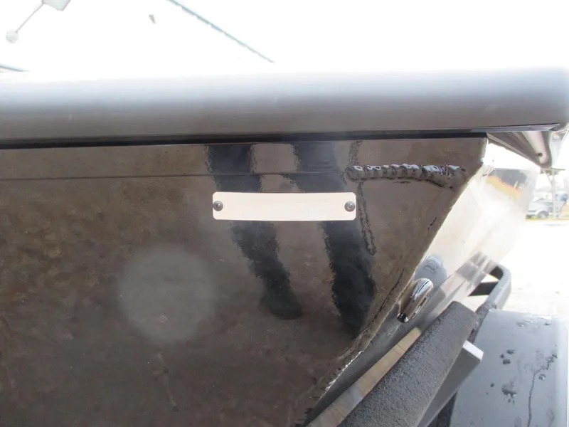 Slide: The Image of 2025 Avid 18 Vertex boat hull with metal plate detail. - 10