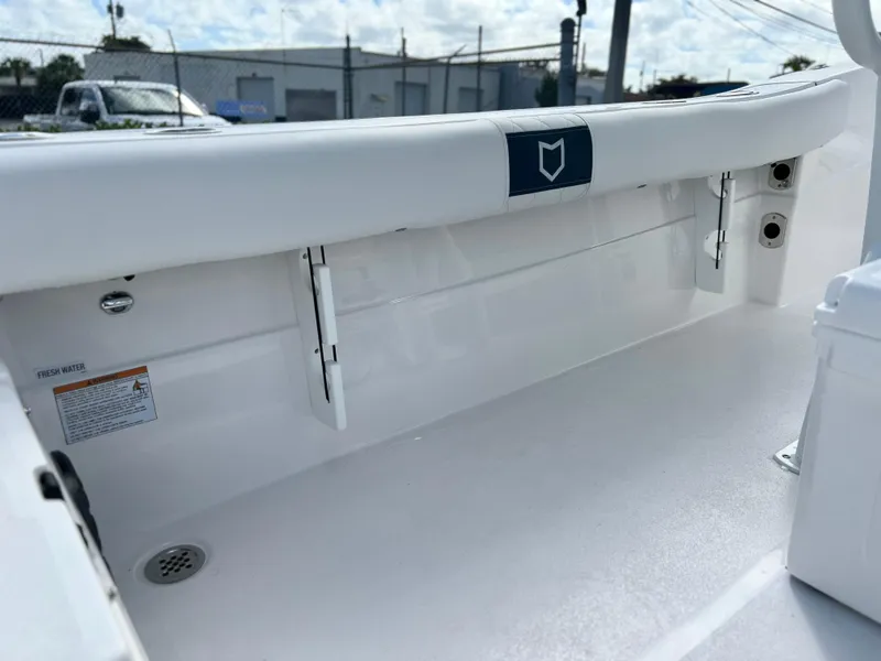 Slide: The Image of Sea Fox 248 Side Console 2025 - 51