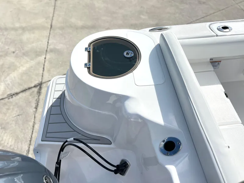 Slide: The Image of Sea Fox 248 Side Console 2025 - 54