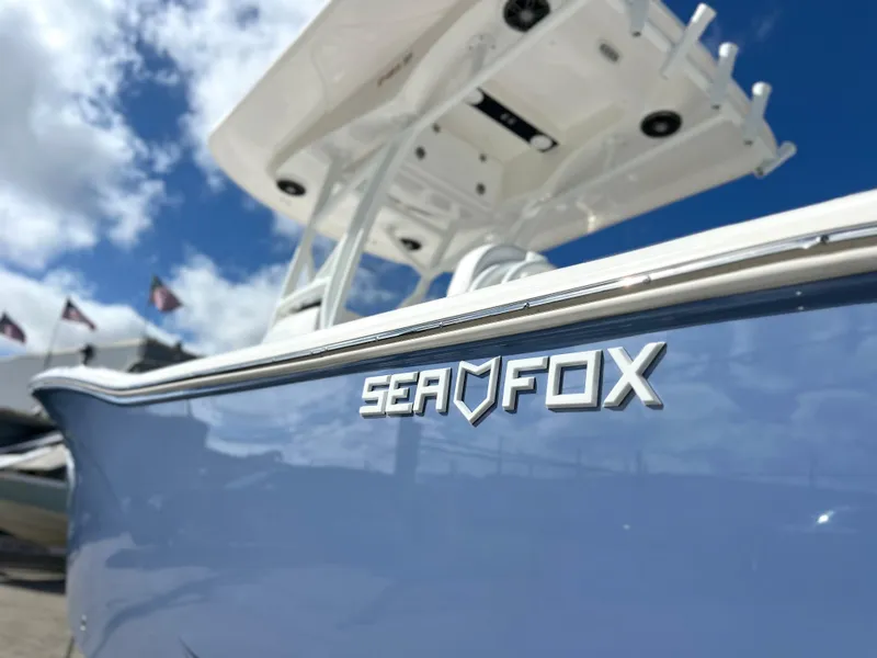 Slide: The Image of Sea Fox 248 Side Console 2025 - 62