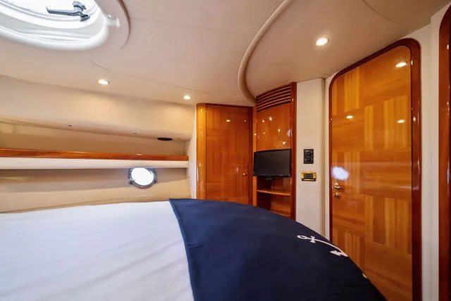 Slide: The Image of Azimut Atlantis 55 2006 - 31