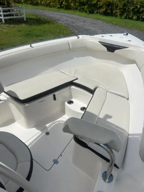 Slide: The Image of Sailfish 242 CC 2022 - 11