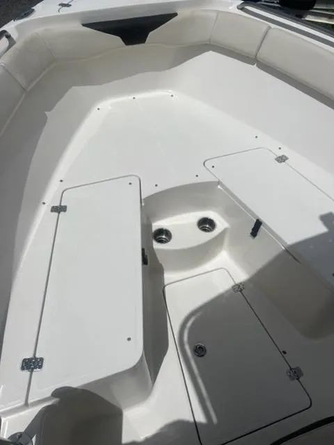 Slide: The Image of Sailfish 242 CC 2022 - 23