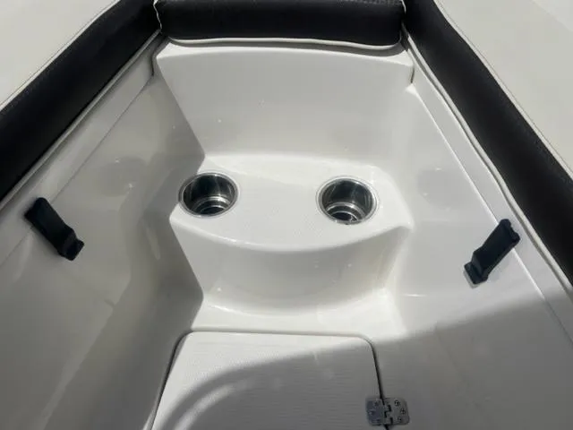 Slide: The Image of Sailfish 242 CC 2022 - 24