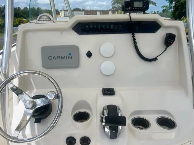 Slide: The Image of Sailfish 242 CC 2022 - 31