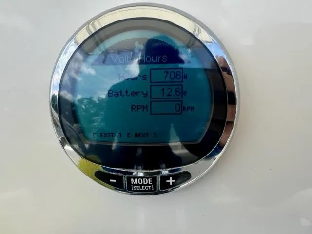 Slide: The Image of Sailfish 242 CC 2022 - 35