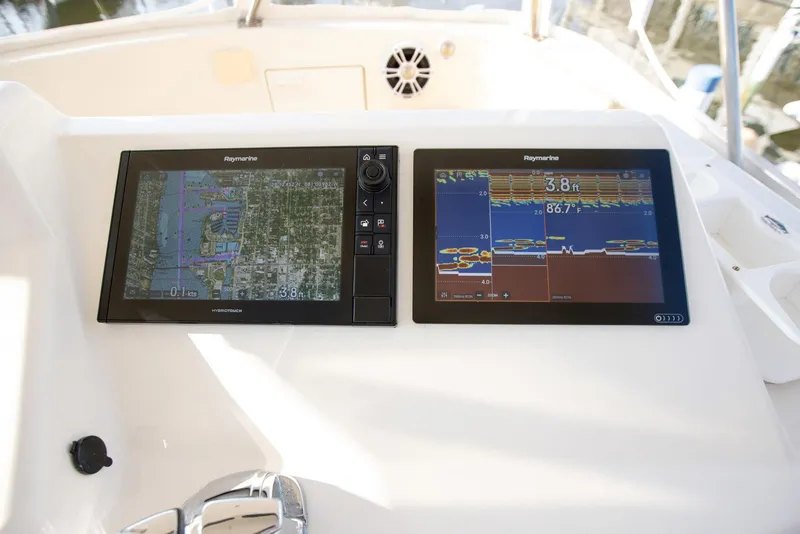 Slide: The Image of Ocean Yachts 42 Super Sport 1991 - 15