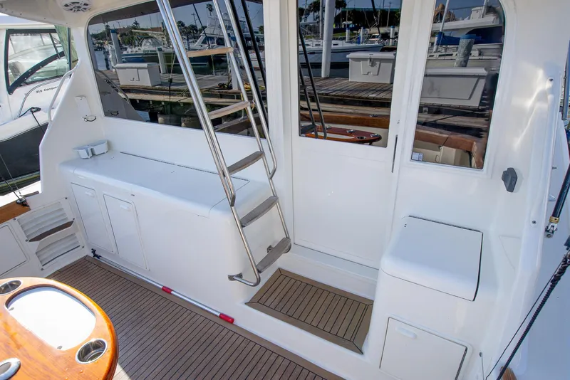 Slide: The Image of Ocean Yachts 42 Super Sport 1991 - 26