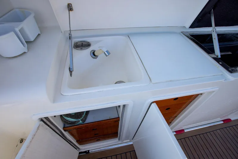 Slide: The Image of Ocean Yachts 42 Super Sport 1991 - 30