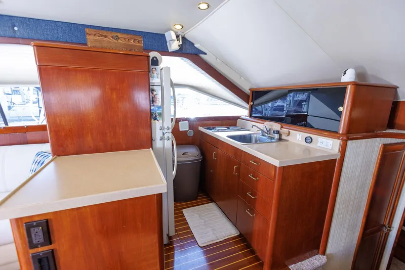 Slide: The Image of Ocean Yachts 42 Super Sport 1991 - 46