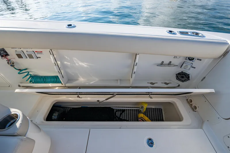 Slide: The Image of Boston Whaler 380 Outrage 2024 - 50