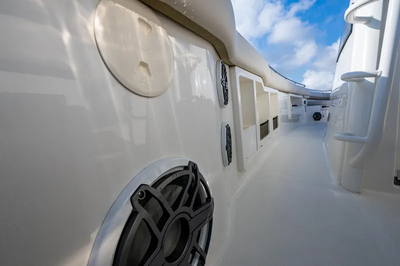 Slide: The Image of Boston Whaler 380 Outrage 2024 - 59