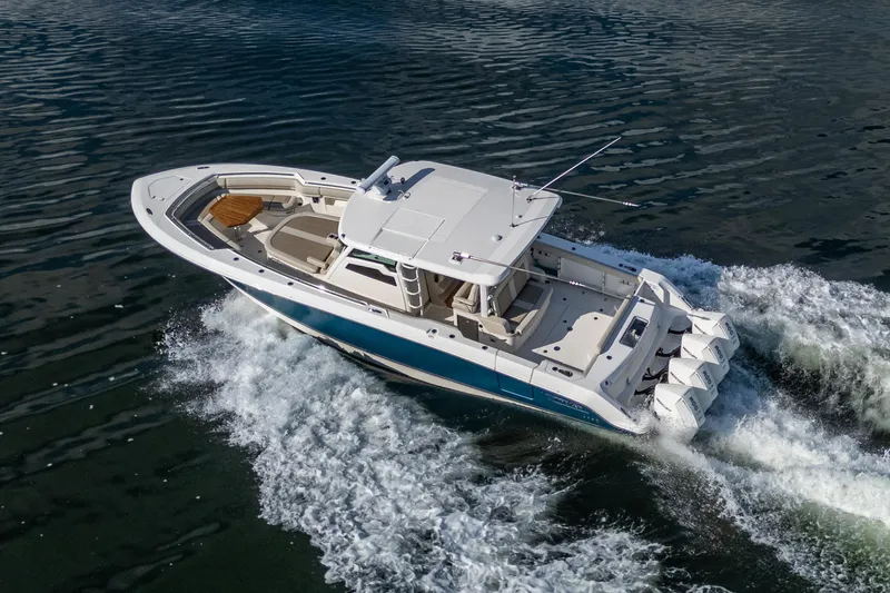 Slide: The Image of Boston Whaler 380 Outrage 2024 - 71