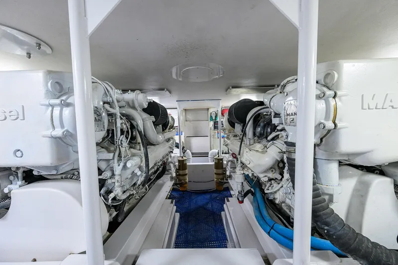 Slide: The Image of Viking 50 Conv Sport Fisher 2000 - 60
