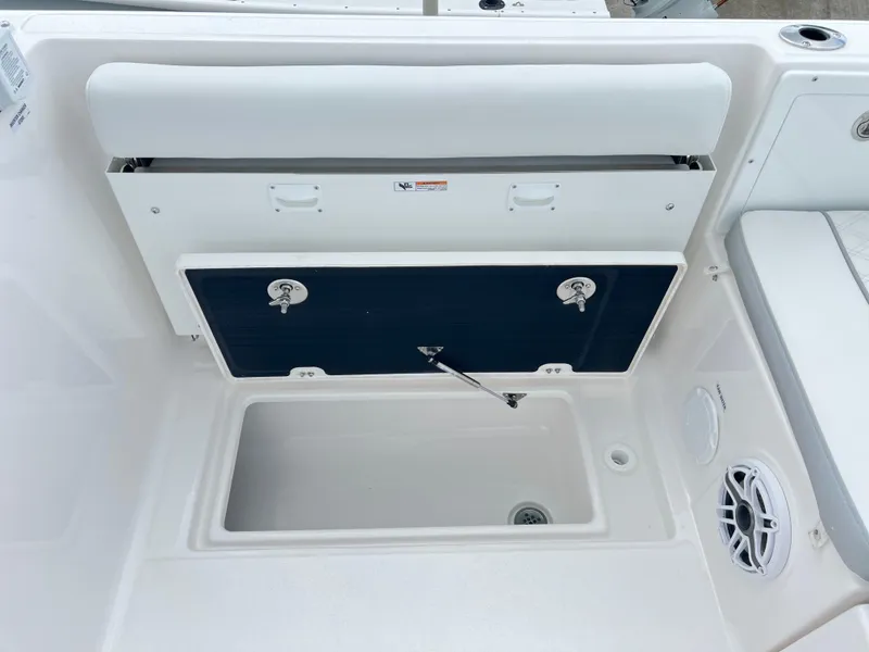 Slide: The Image of Sea Fox 288 Traveler 2025 - 54