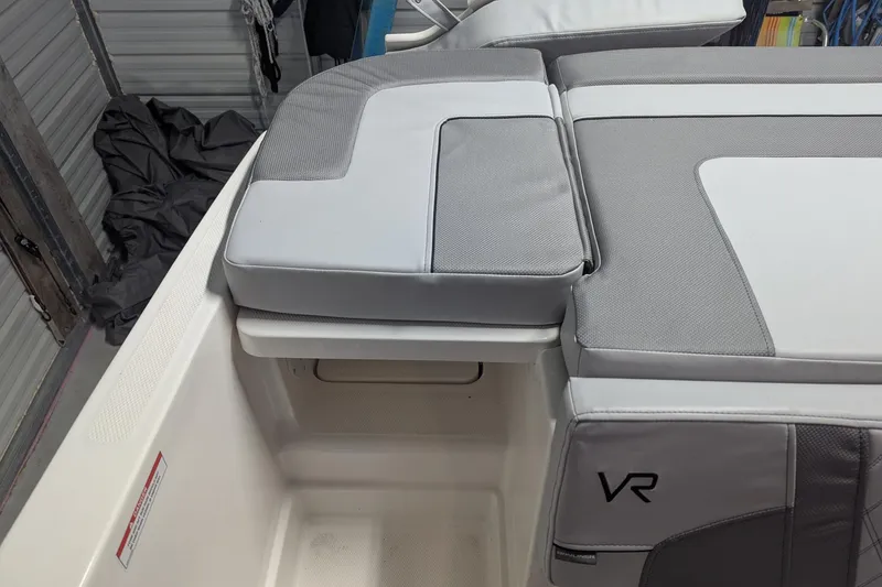 Slide: The Image of Bayliner VR6 Bowrider OB 2023 - 26