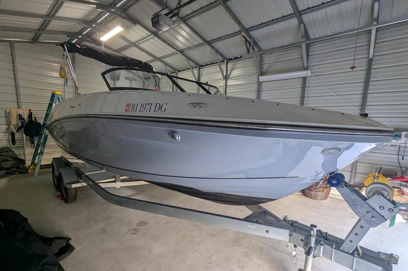 Slide: The Image of Bayliner VR6 Bowrider OB 2023 - 3