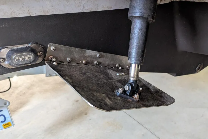 Slide: The Image of Bayliner VR6 Bowrider OB 2023 - 33