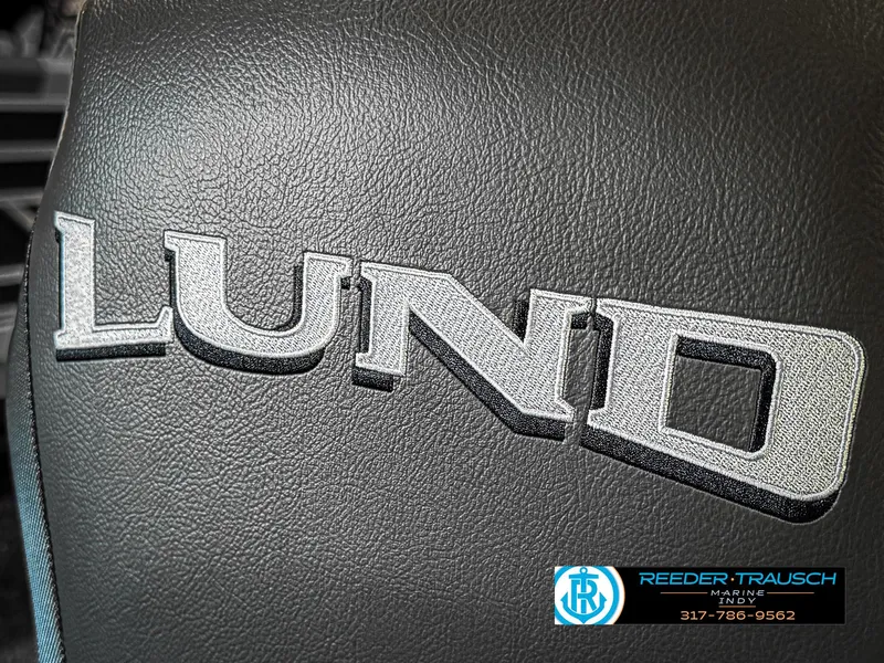 Slide: The Image of Lund 1775 IMPACT XS SINGLE 2025 logo on black leather surface. - 44