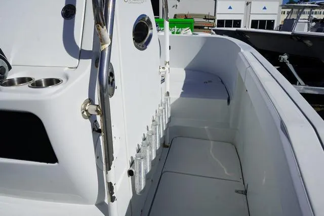 Slide: The Image of Other 2665 CANYON RUNNER 2008 - 16