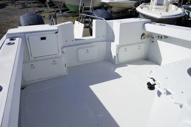 Slide: The Image of Other 2665 CANYON RUNNER 2008 - 18