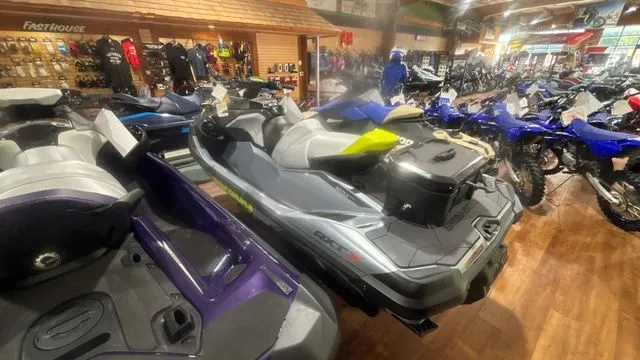 Slide: The Image of Sea-Doo RXT-X 325 WITH SOUND SYSTEM 2025 - 4