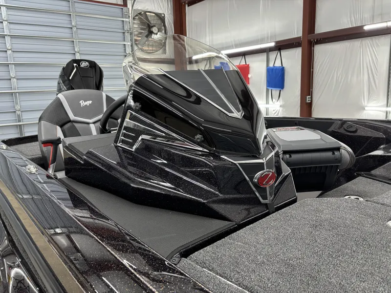 Slide: The Image of Ranger Z521 2025 - 14