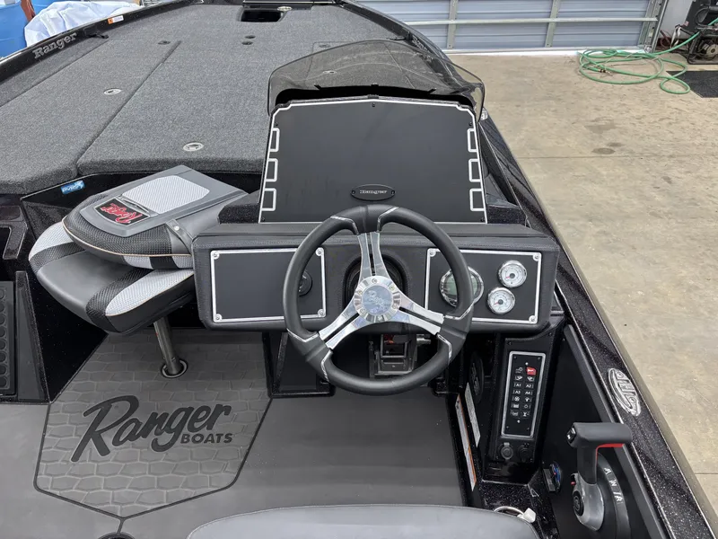 Slide: The Image of Ranger Z521 2025 - 6