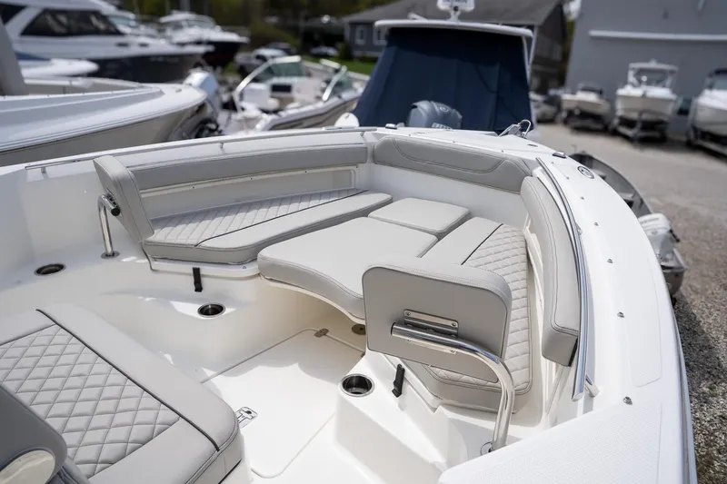 Slide: The Image of Pursuit S 248 Sport 2025 - 16