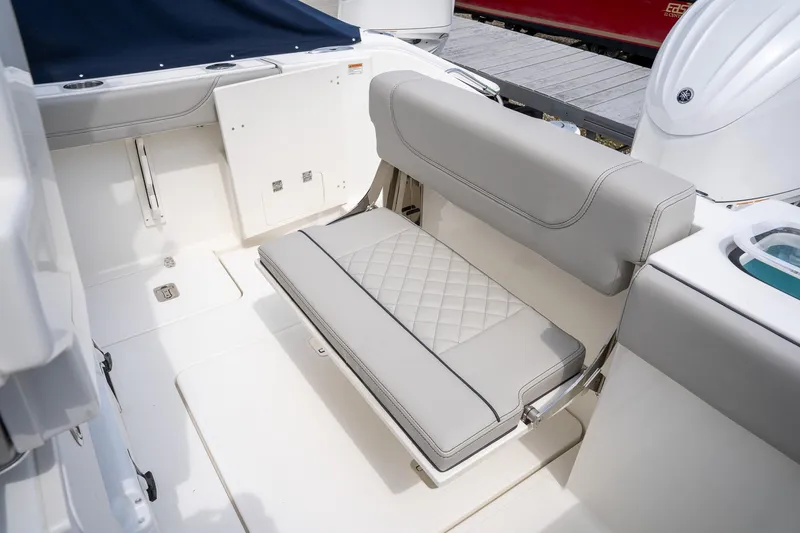 Slide: The Image of Pursuit S 248 Sport 2025 - 8