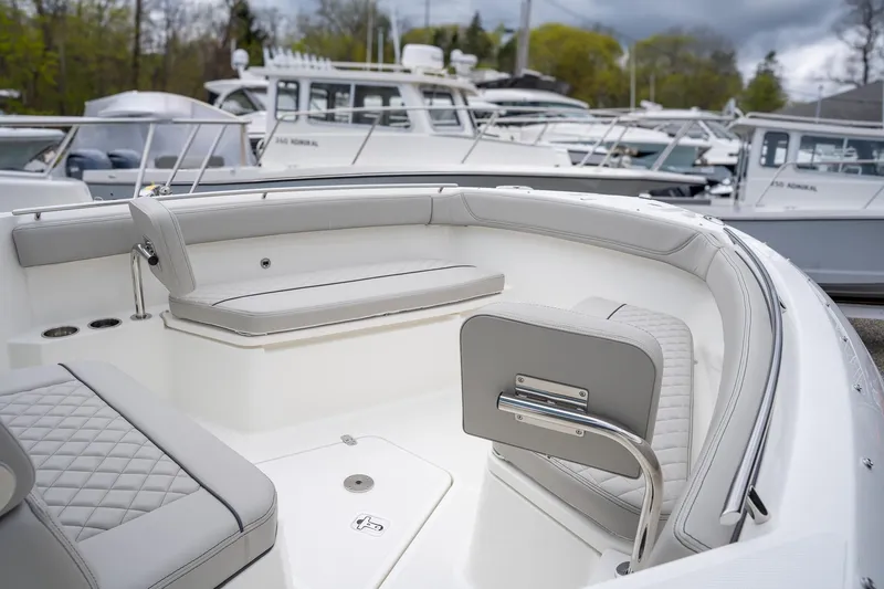 Slide: The Image of Pursuit S 268 Sport 2025 - 18